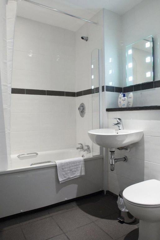 The Barns Hotel Cannock Kamer foto