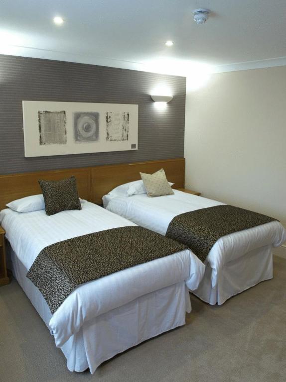 The Barns Hotel Cannock Kamer foto