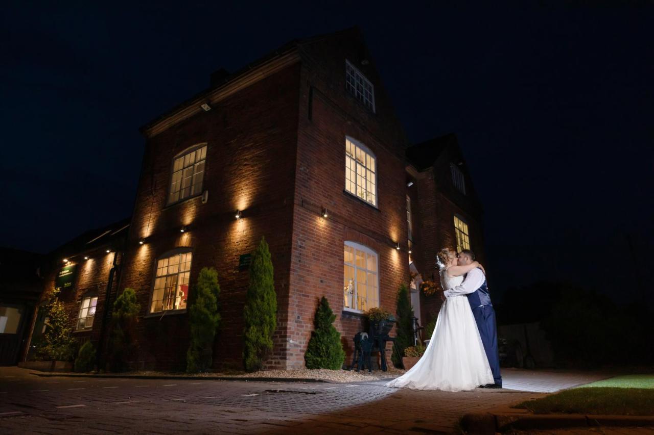 The Barns Hotel Cannock Buitenkant foto