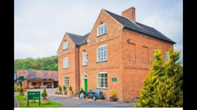 The Barns Hotel Cannock Buitenkant foto
